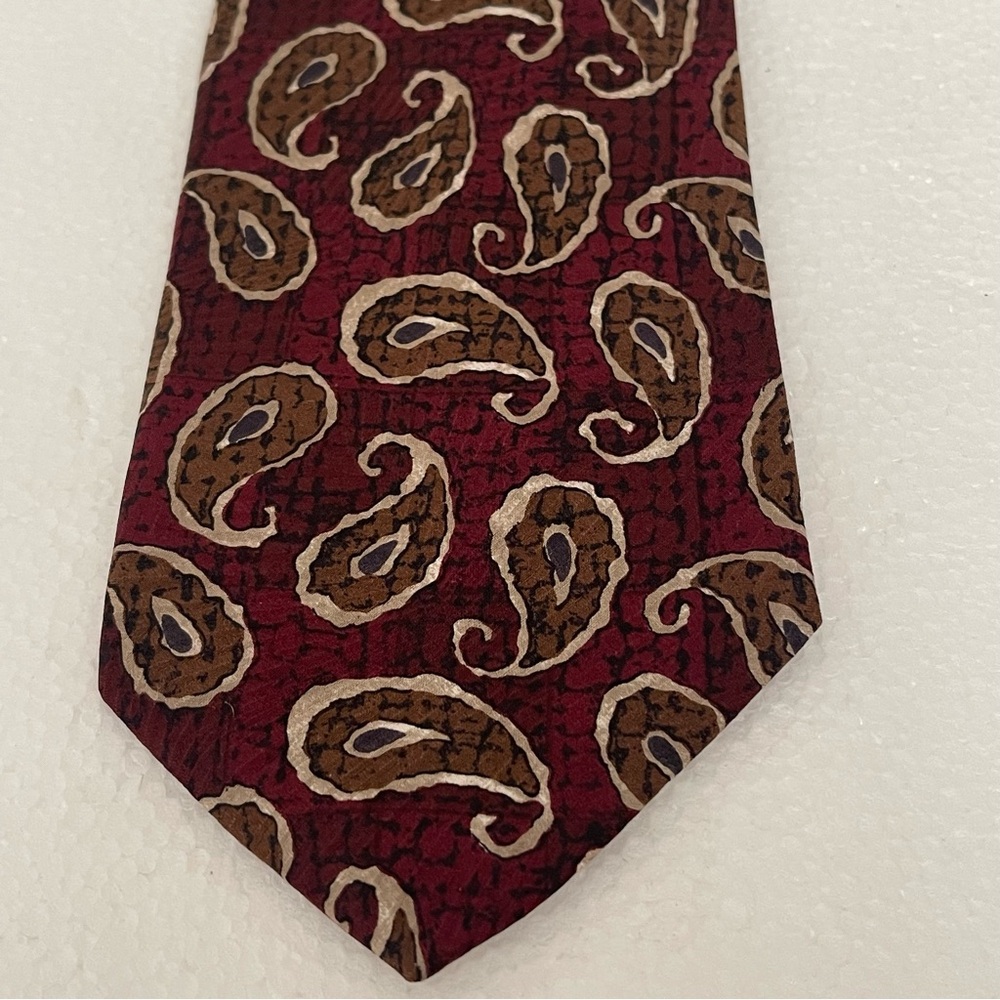 Robert‎ Talbott Red and Brown Paisley Silk Tie